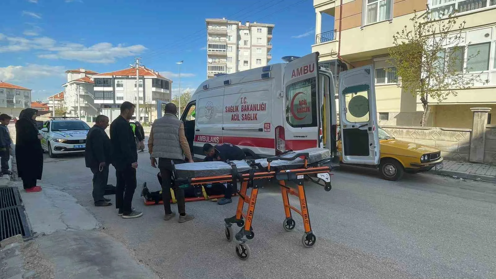 Karaman’da Motosiklet Devrildi: Metrelerce Sürüklenen Sürücü Yaralandı