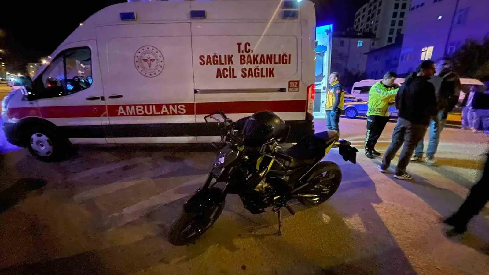 Karaman’da Devrilen Motosiklette 2 Kişi Yaralandı