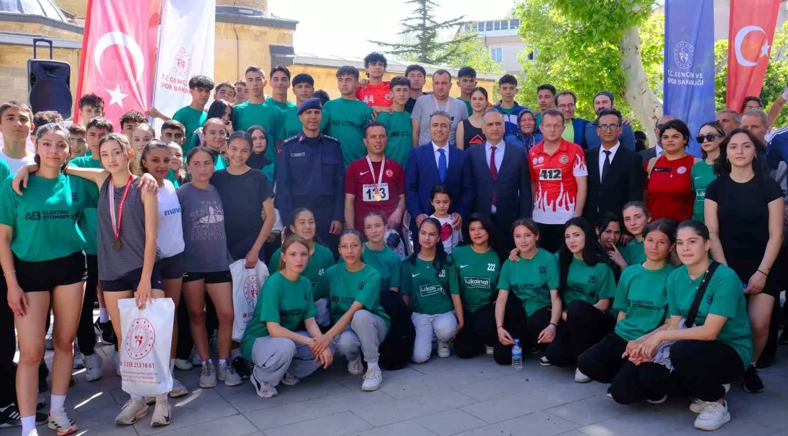 Karaman’da Türk Dil Bayramı Halk Koşusu: Vatandaşlar Türk Dili ve Yunus Emre İçin Koştu