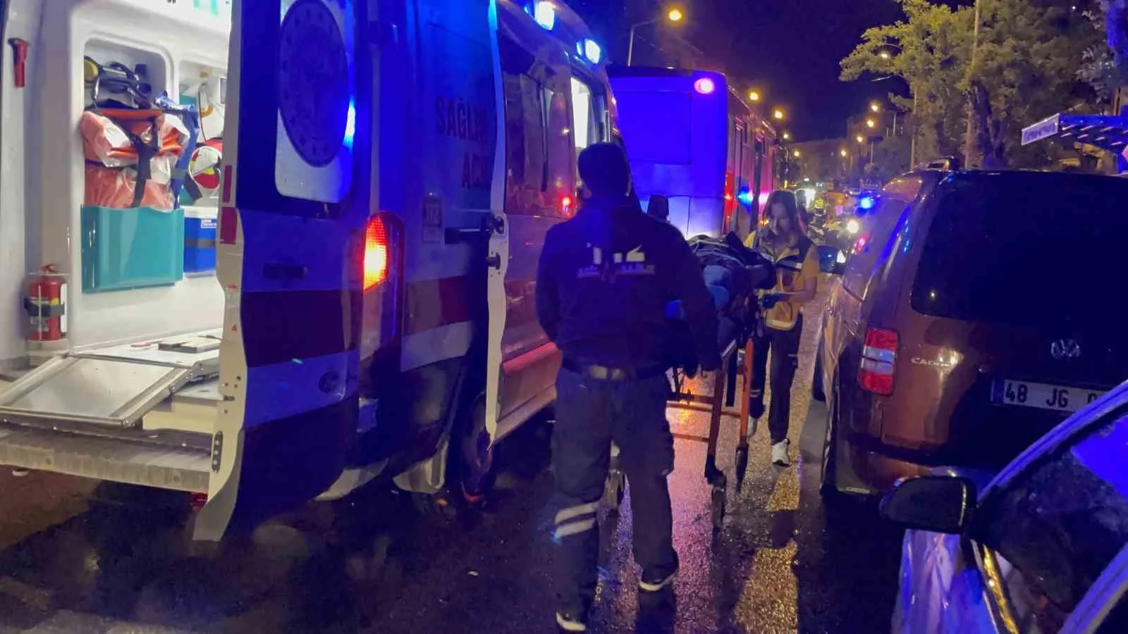 Karaman’da Durakta Kaza: Otobüsten İnen Yayaya Elektrikli Bisiklet Çarptı