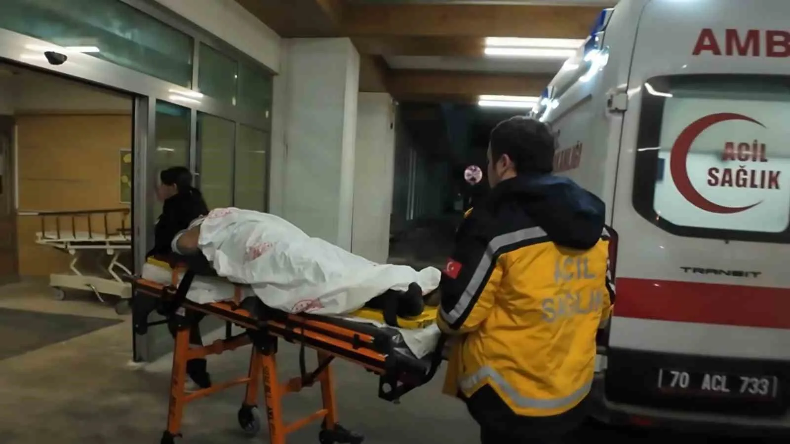 Karaman’da İkinci Kattan Düşen Şahıs Yaralandı