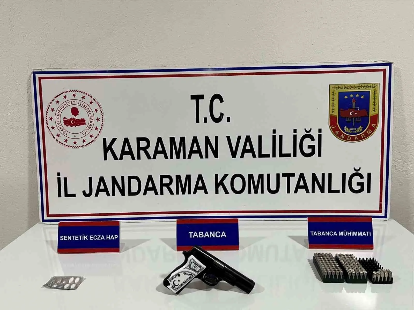 Karaman’da Jandarma Uygulamalarında Uyuşturucu ve Makaron Ele Geçirildi: 10 Tutuklama