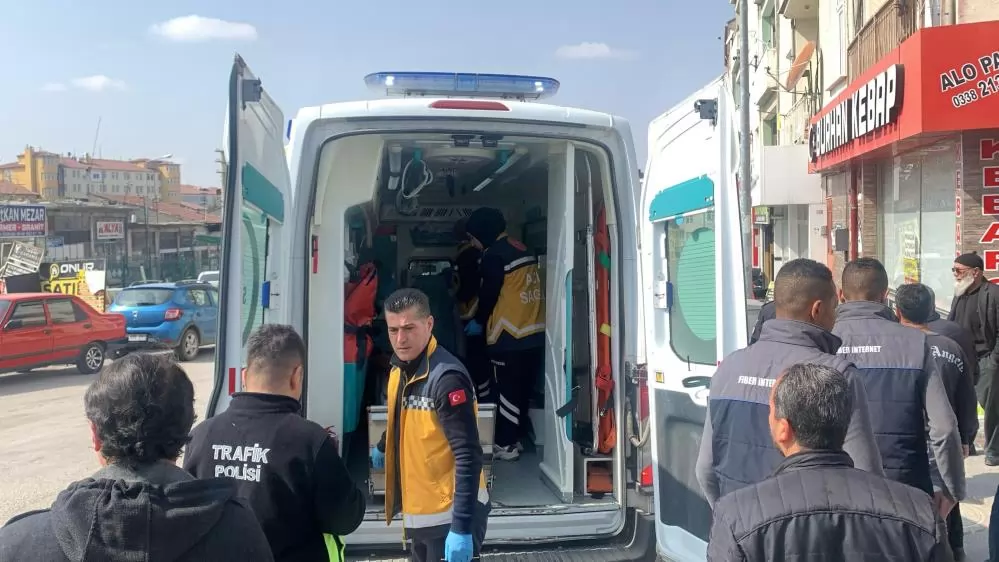 Karaman'da Motosiklet-Otomobil Çarpışması: 1 Yaralı