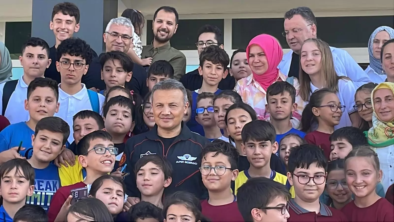 Alper Gezeravcı Karaman’da Öğrencilerle Buluştu