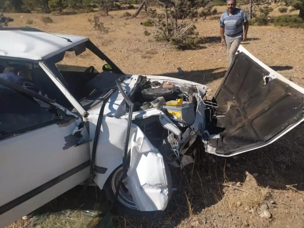 Otomobil Takla Attı: 1’i Çocuk 2 Kişi Yaralandı