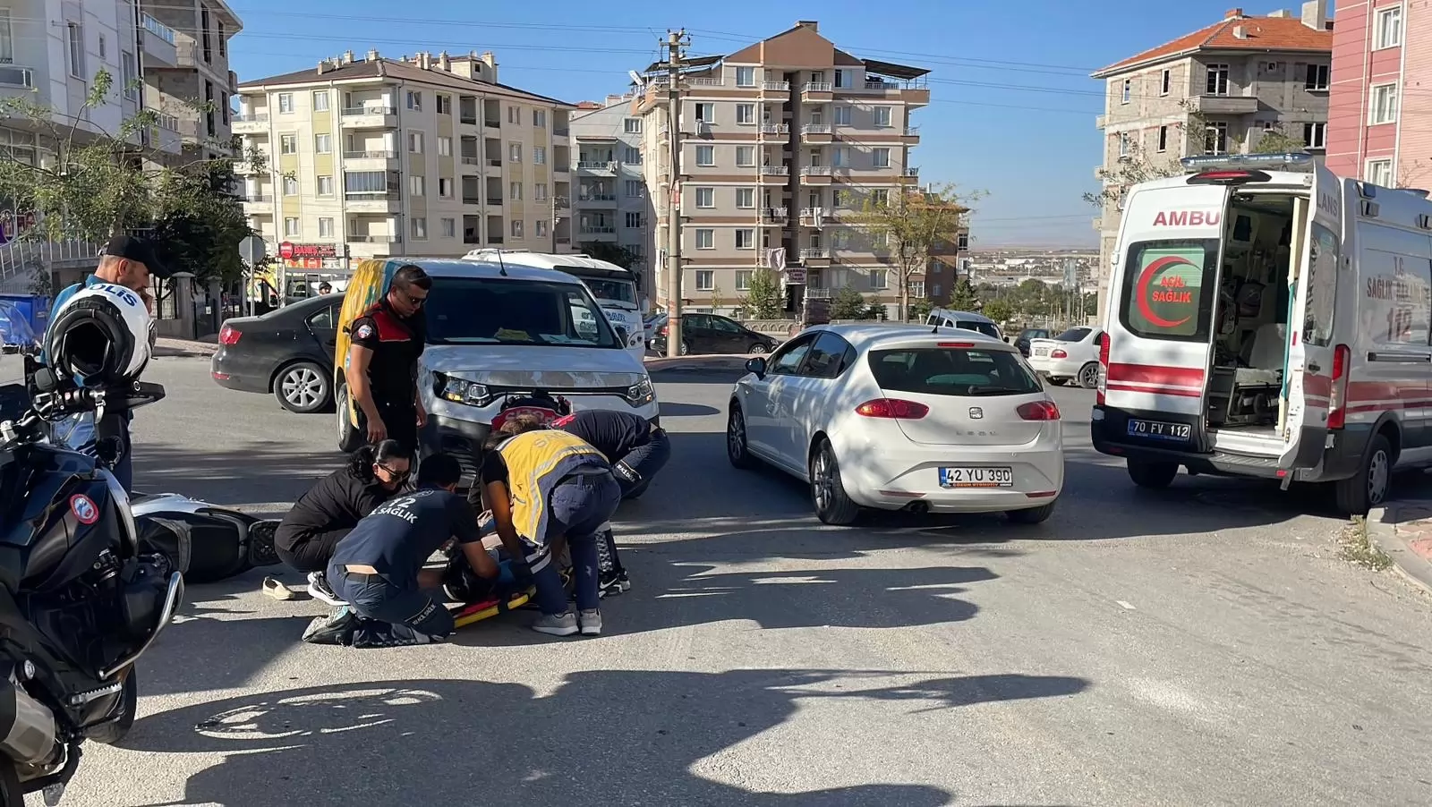 Karaman’da Elektrikli Bisiklet ile Kargo Aracı Çarpıştı: 1 Kadın Yaralandı
