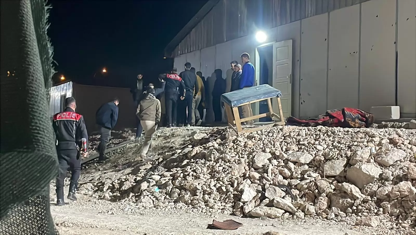 Karaman’da hastane şantiyesinde bıçaklı kavga: 1’i ağır 4 yaralı