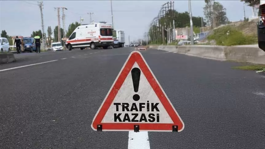 Karaman’ın Ermenek ilçesinde şarampole devrilen araçta 1 kişi hayatını kaybetti