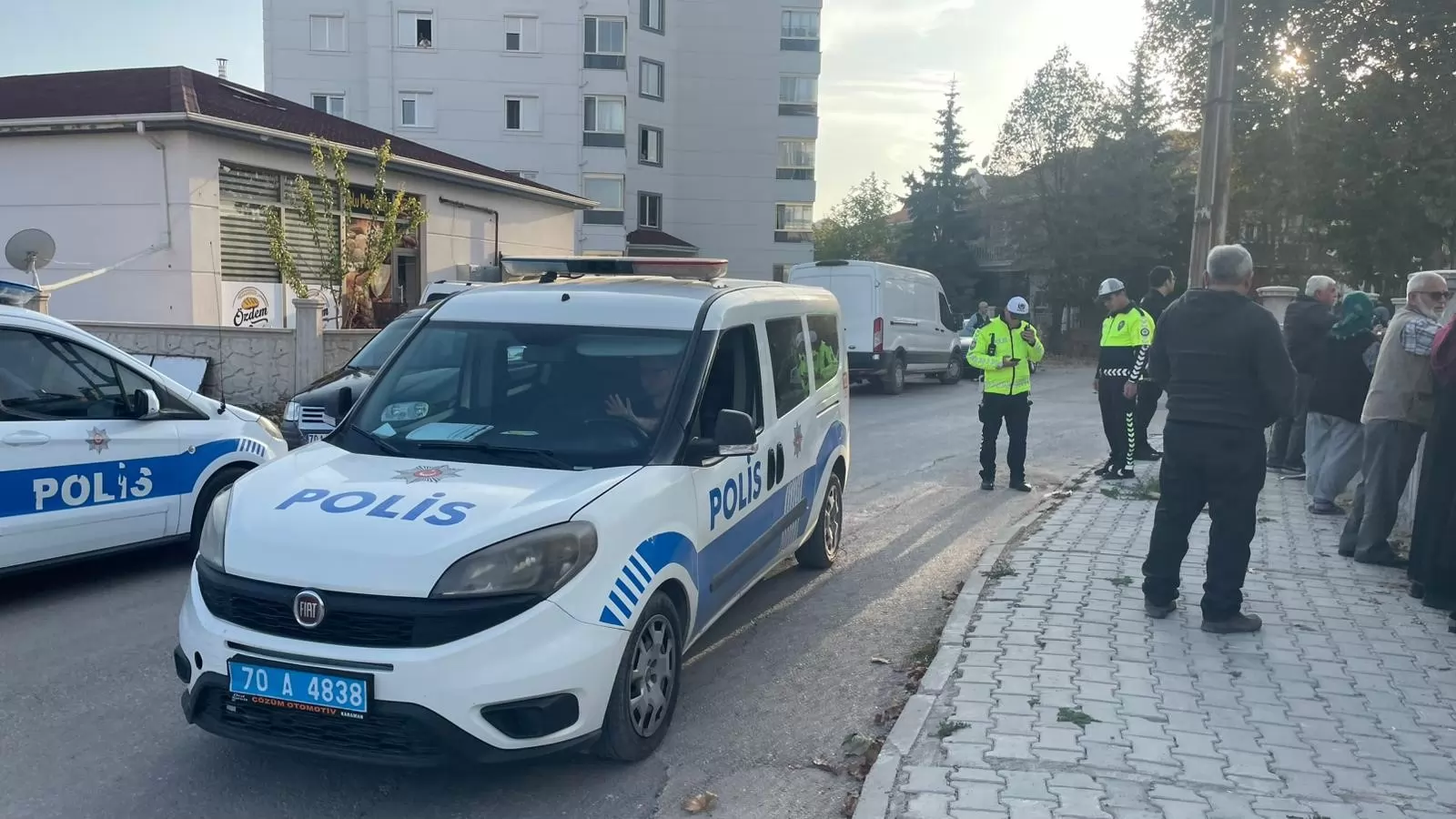 Karaman’da Öğretmen Balkondan Düşerek Hayatını Kaybetti